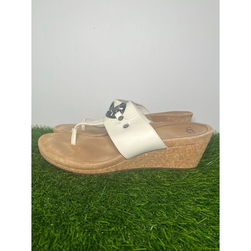 UGG Women’s Cork Wedge Flip Flop Sandals Cream Leather Size 8.5 Comfort Slide